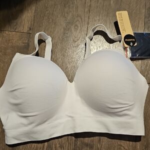 Nwt Truekind Seamless White Padded Bra Sports Intimates 2XL Intimates Activewear